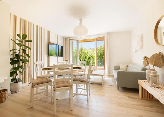 Chez Ambre Et Flo - Queen Size Clim Centre Parking * Сен-Рафаель